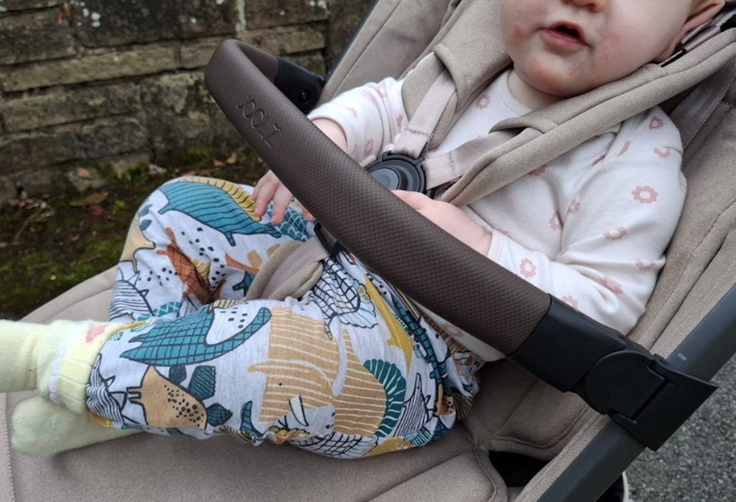 baby in the Joolz Aer2