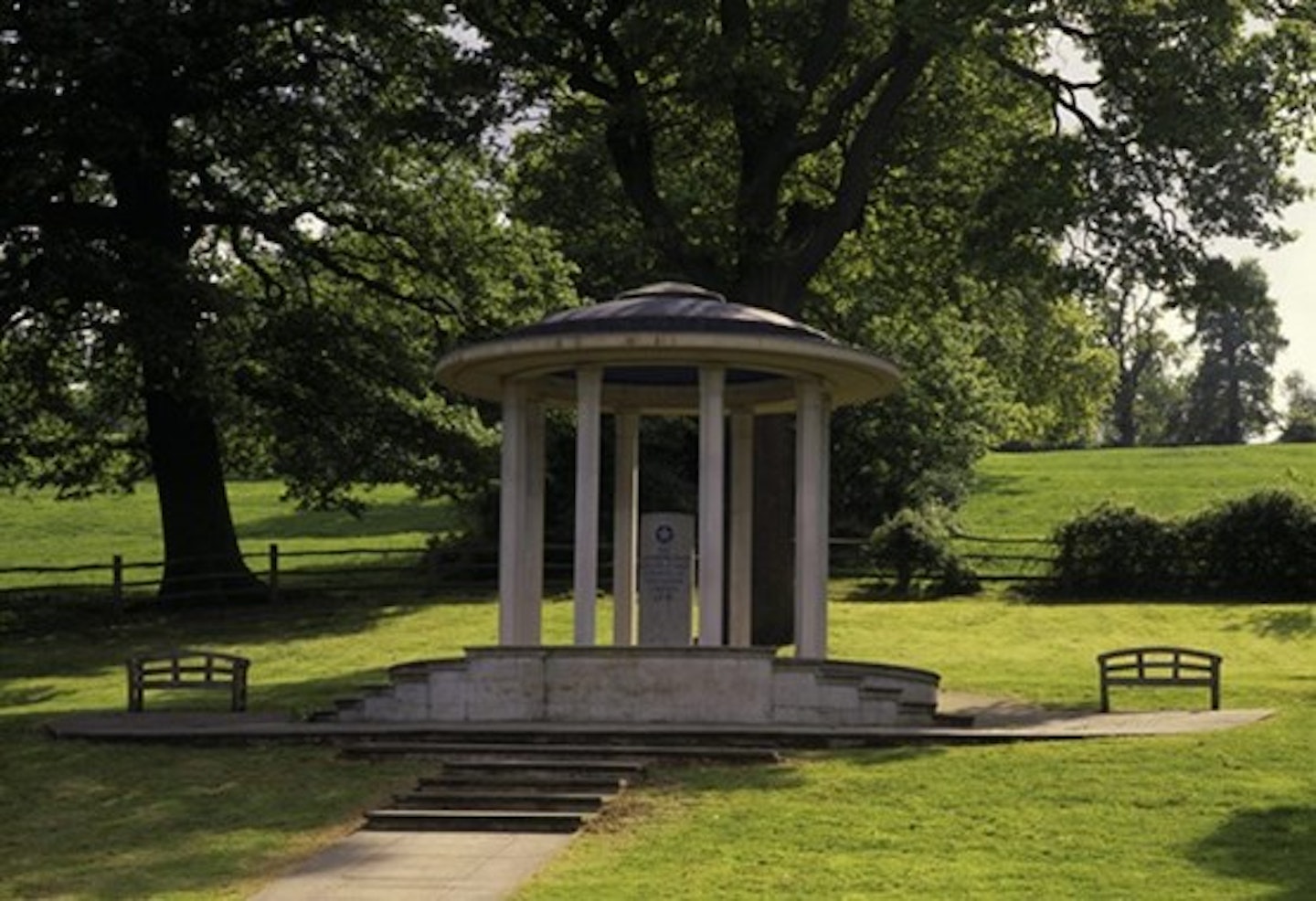 Runnymede Woods, Surrey