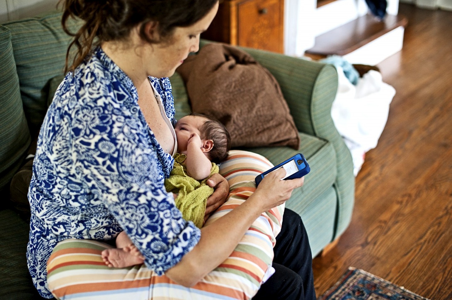 4am - mum breastfeeding baby