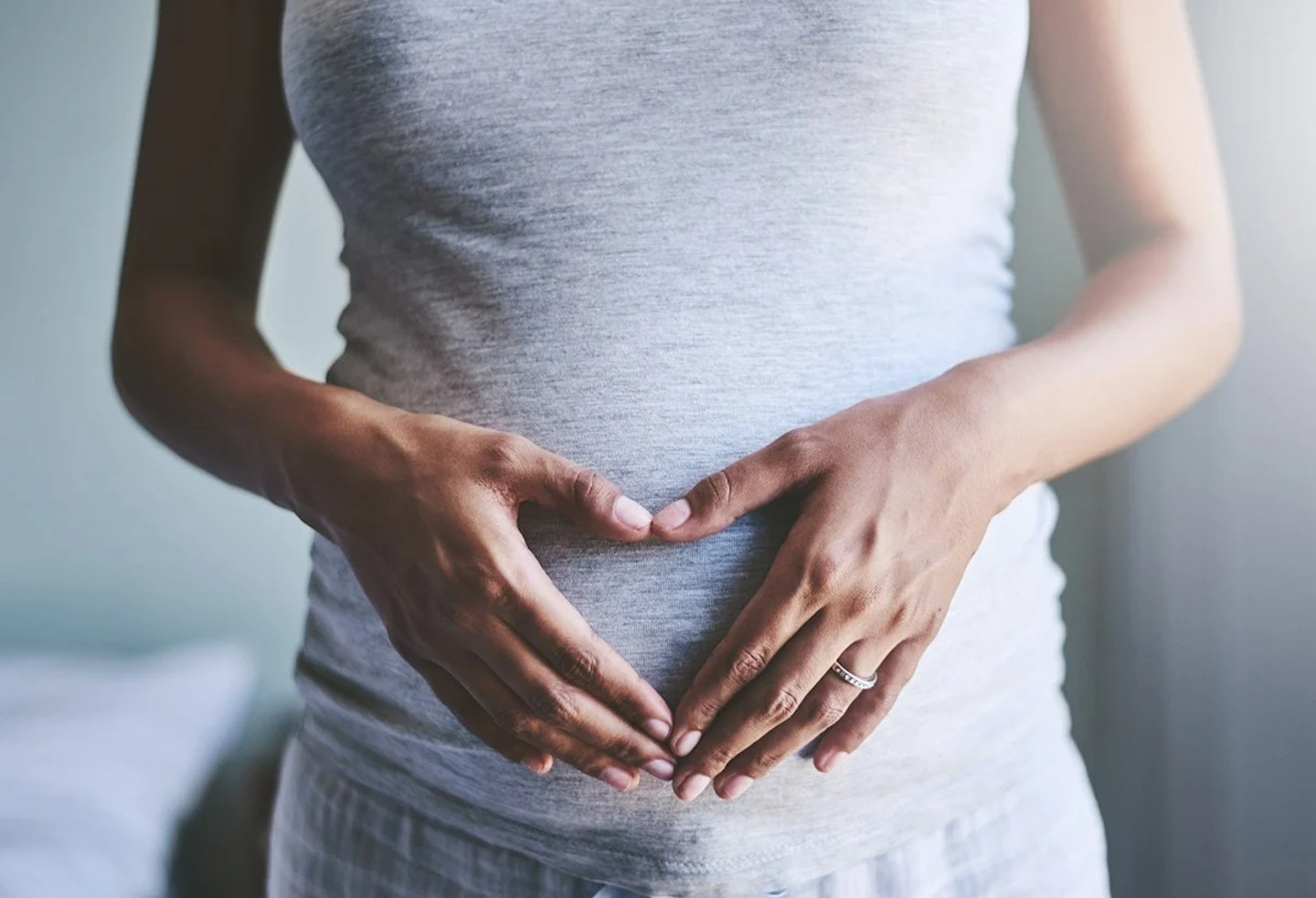 Second-trimester pregnancy symptoms: What to expect - Flo