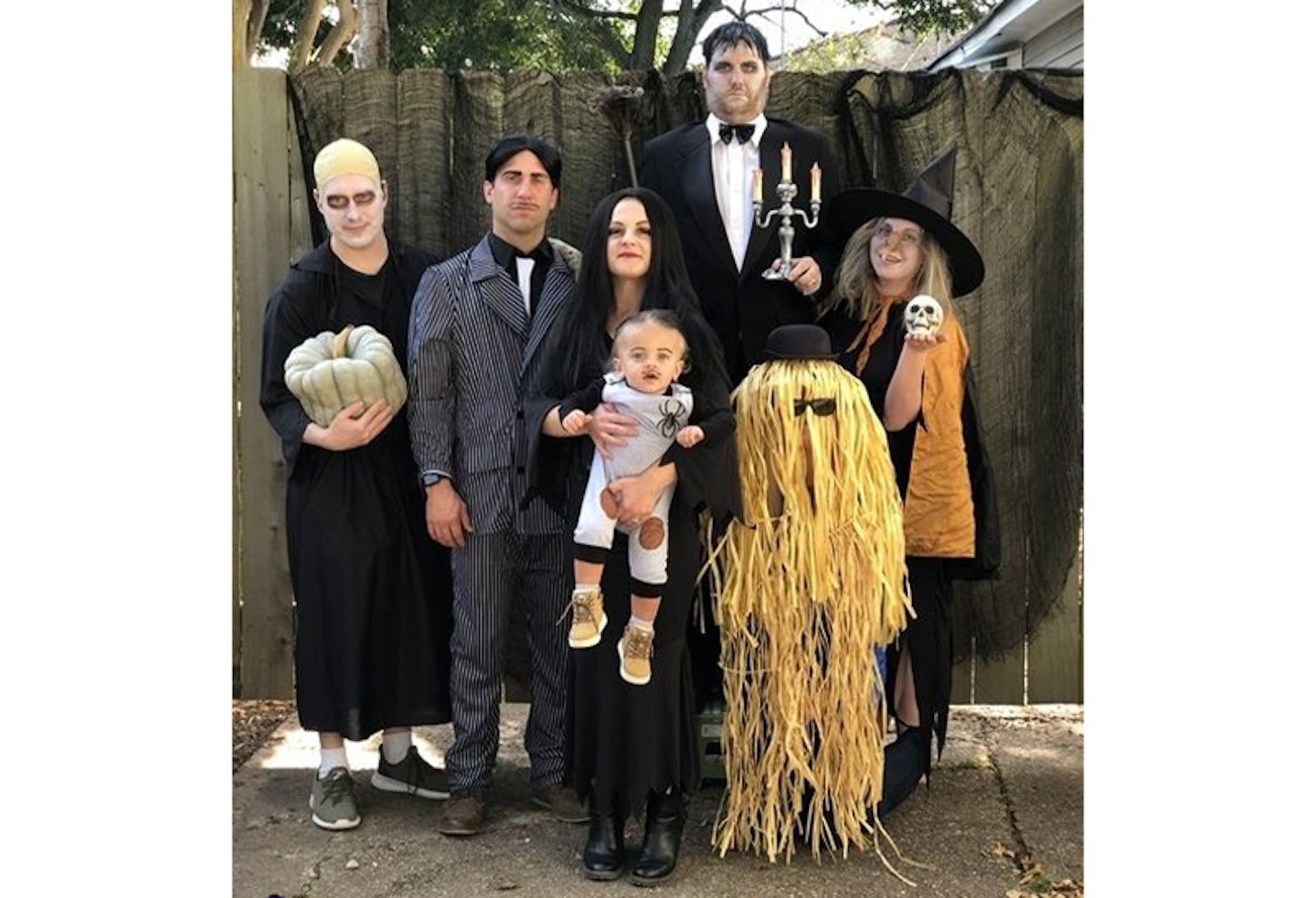 Addams-Family-costume