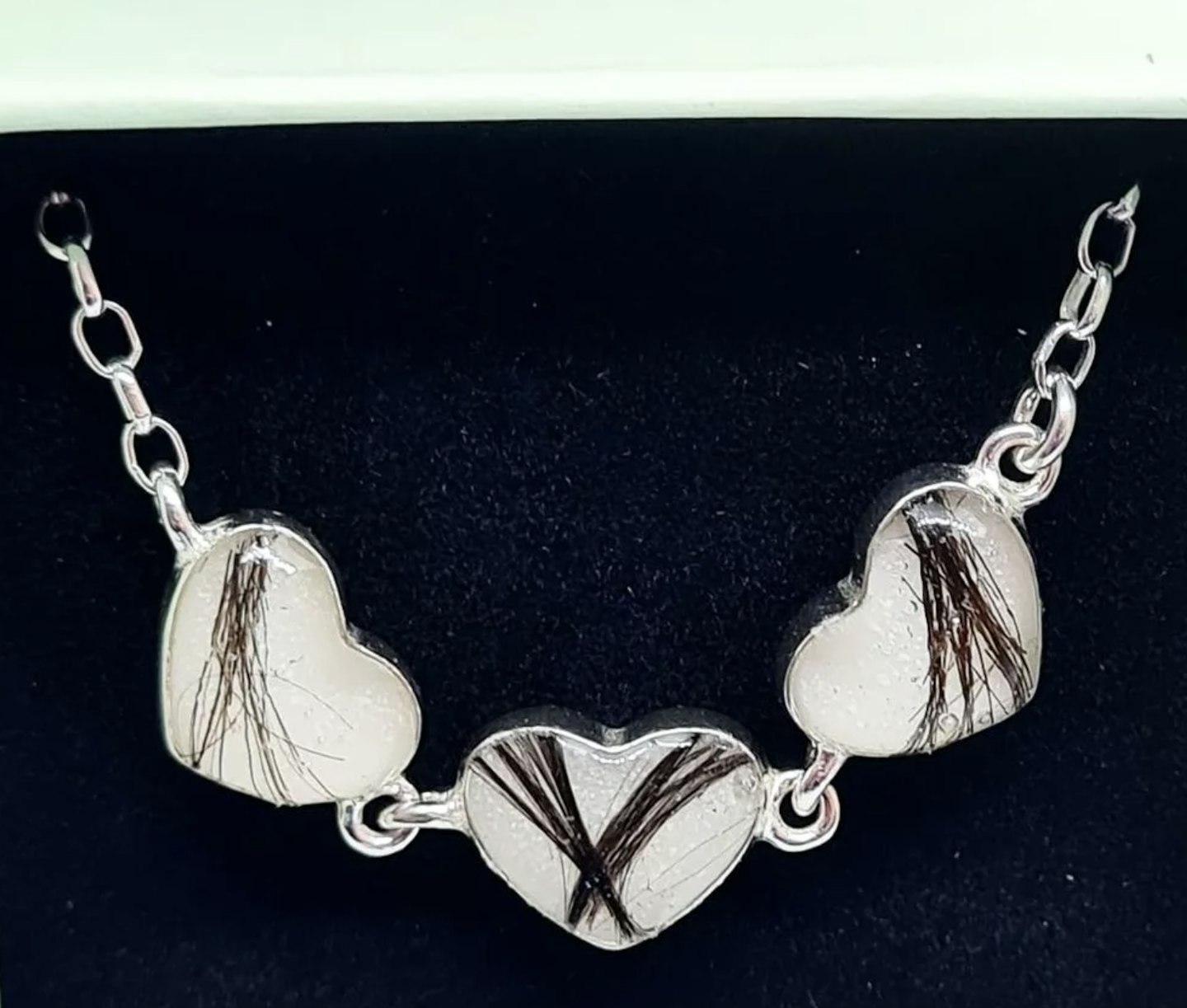 Breastmilk bracelet with hearts