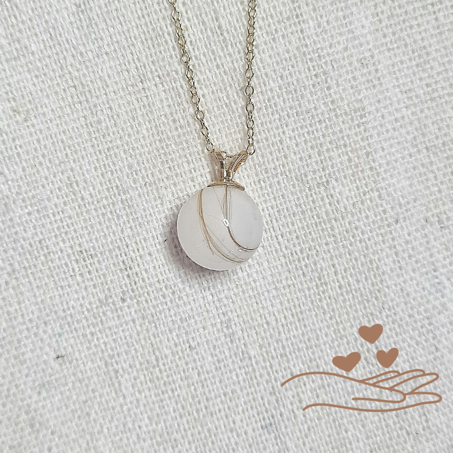 Pearl pendant 