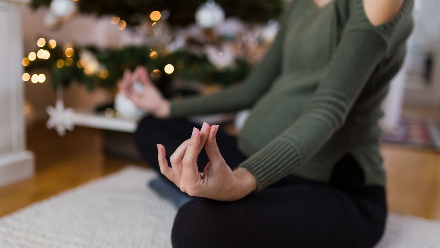 meditating-with-bump-at-christmas
