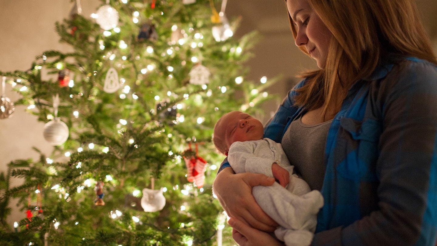 newborn-at-christmas