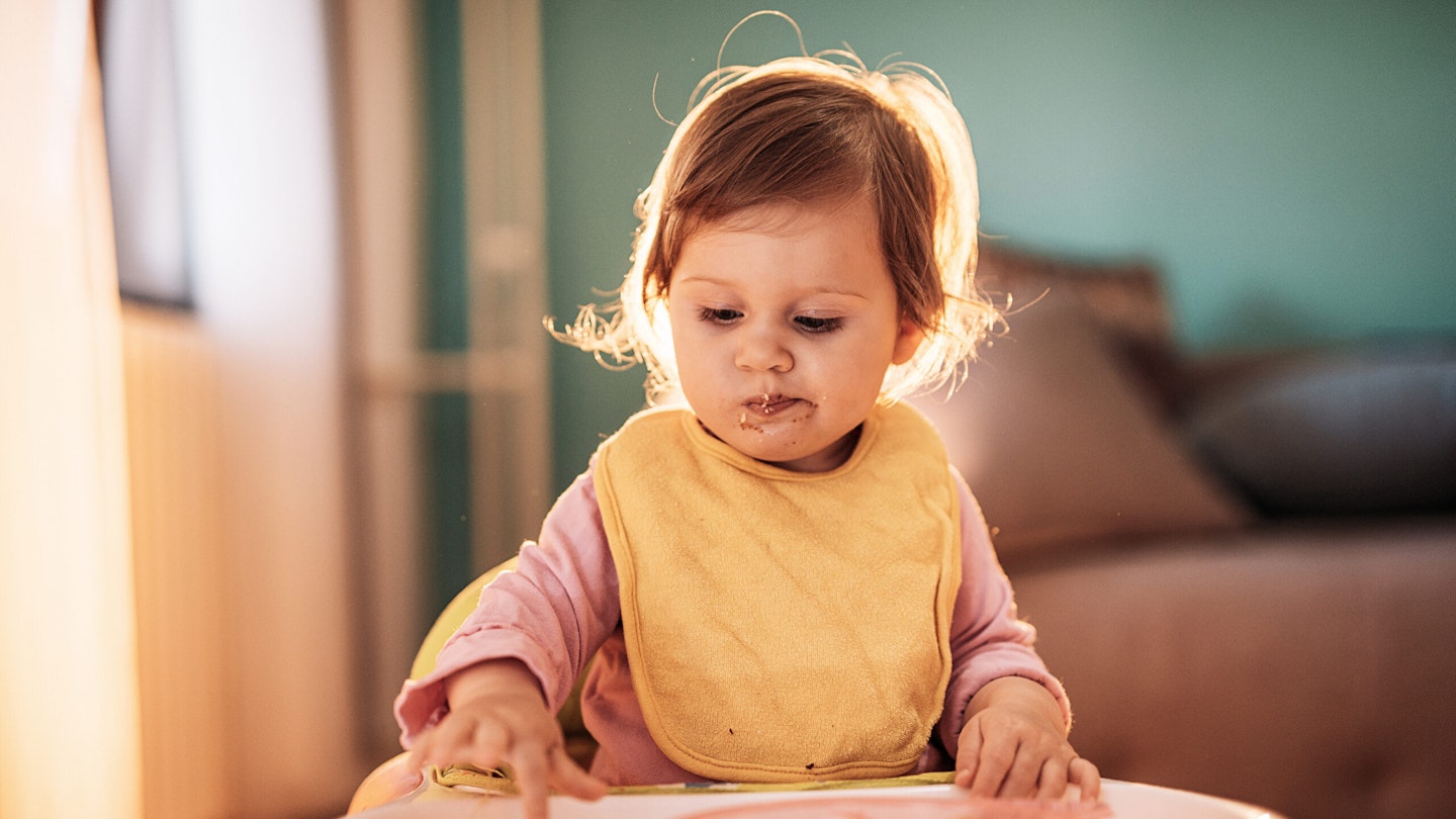 Toddler baby girl doesn't want to eat her food