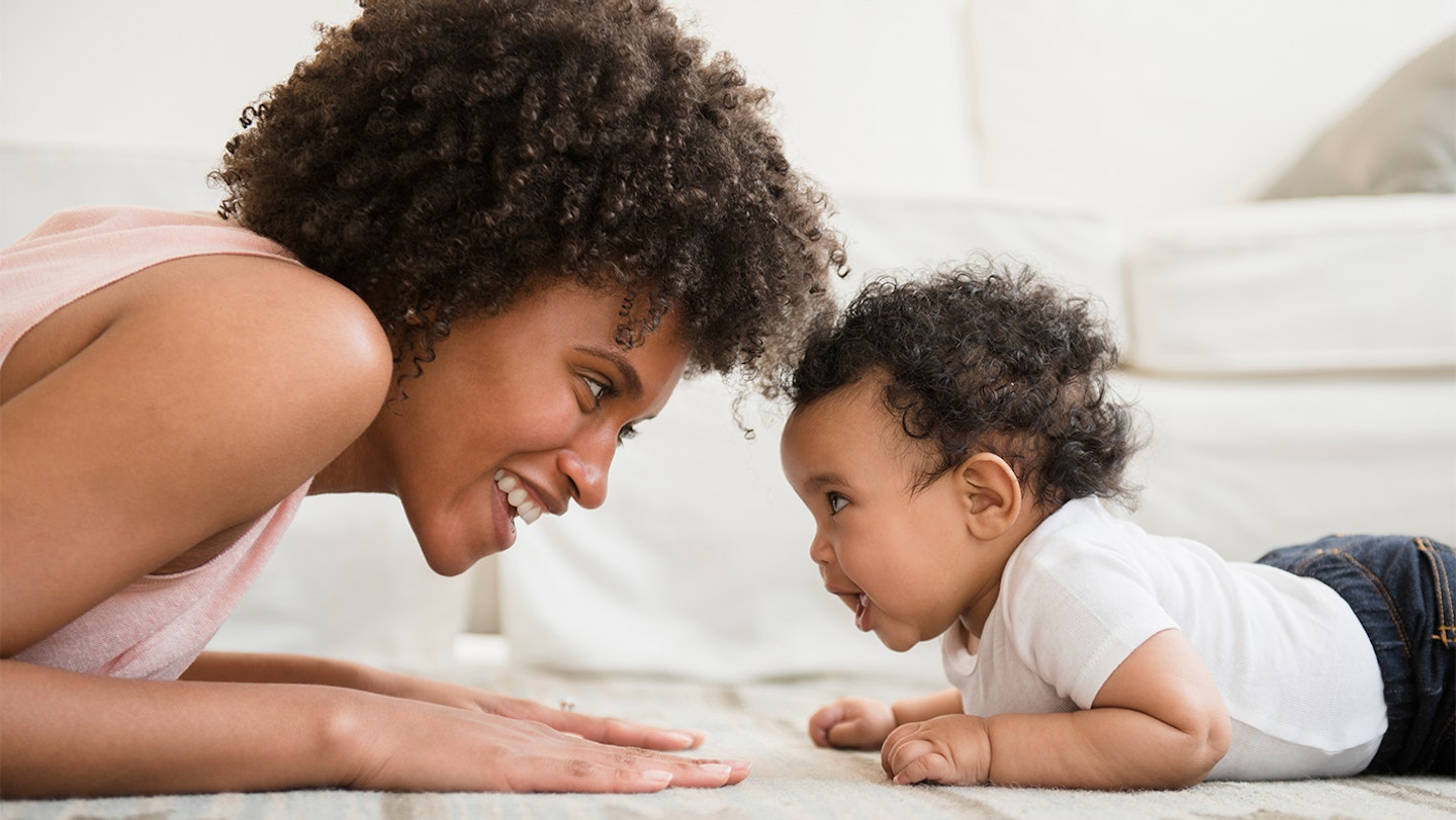 mum-and-baby-tummy-time