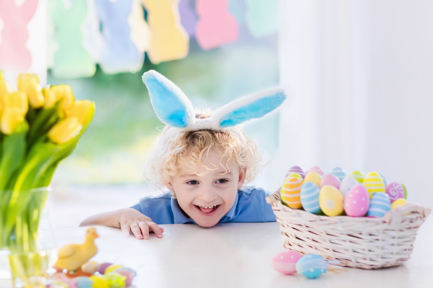 Easter egg hunt indoors