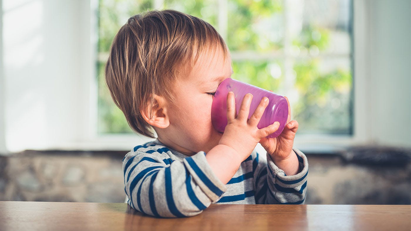 The best kids' beakers and cups for independent drinking