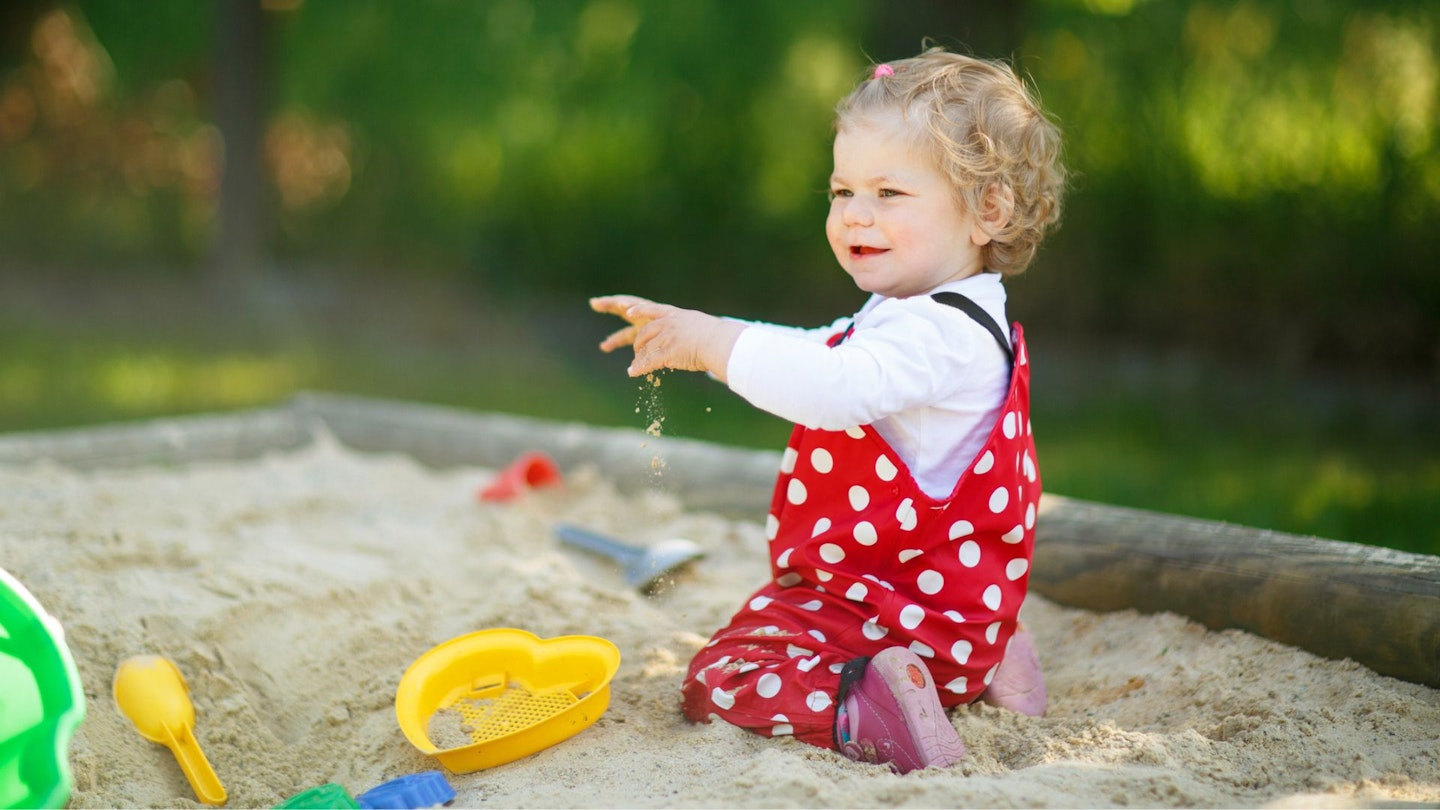best-sandpits-for-babies-and-toddlers
