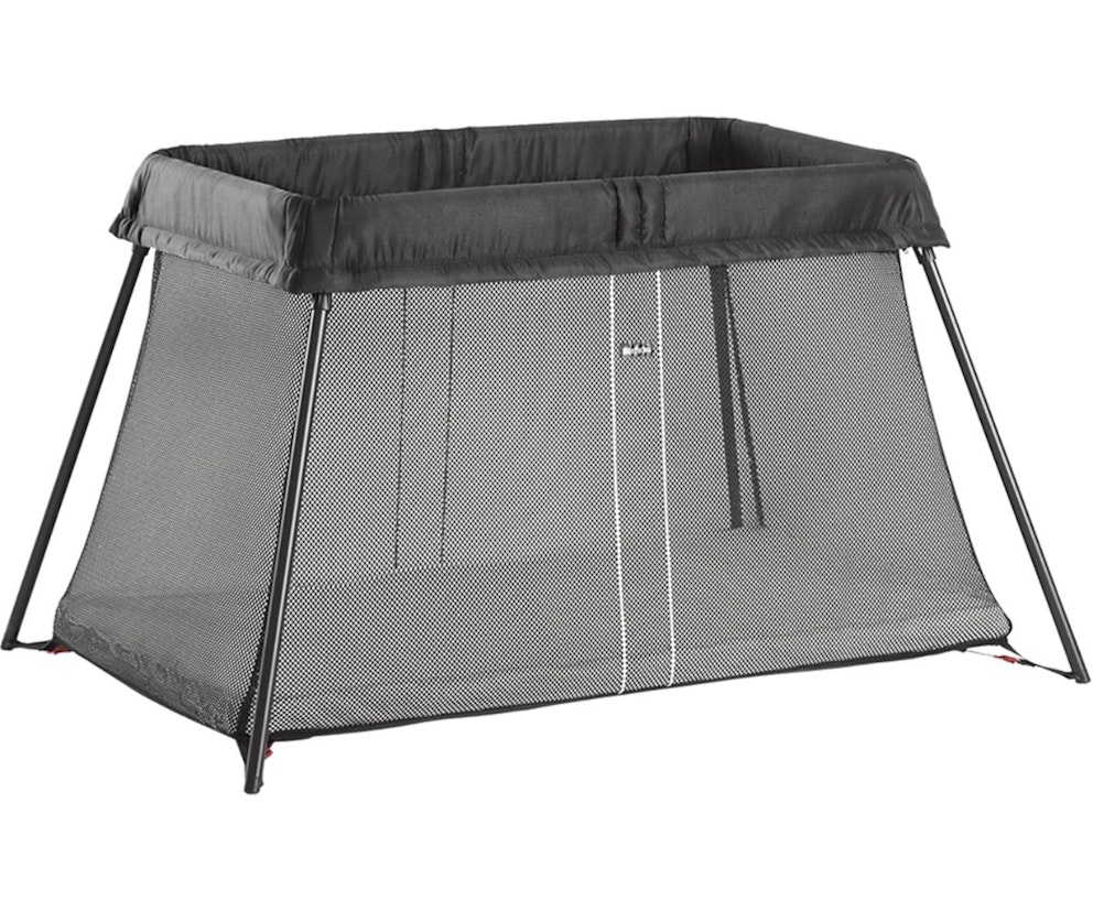 The best travel cot for babies and toddlers for comfort on the go