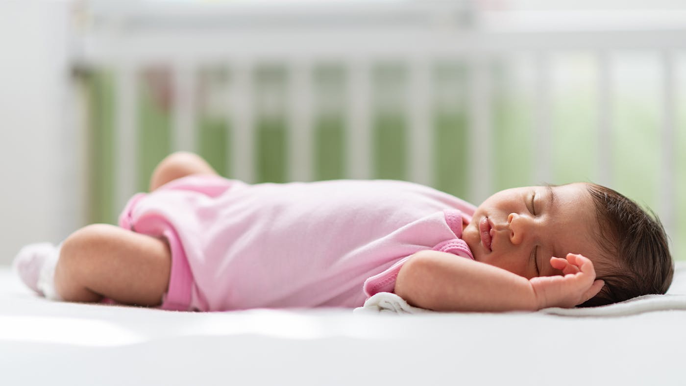 Everything you need to know about the Moro reflex