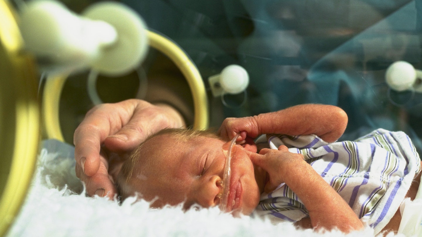 Bonding With Your Preemie Baby: Coping When Your Newborn’s In A Neonatal Intensive Care Unit NICU