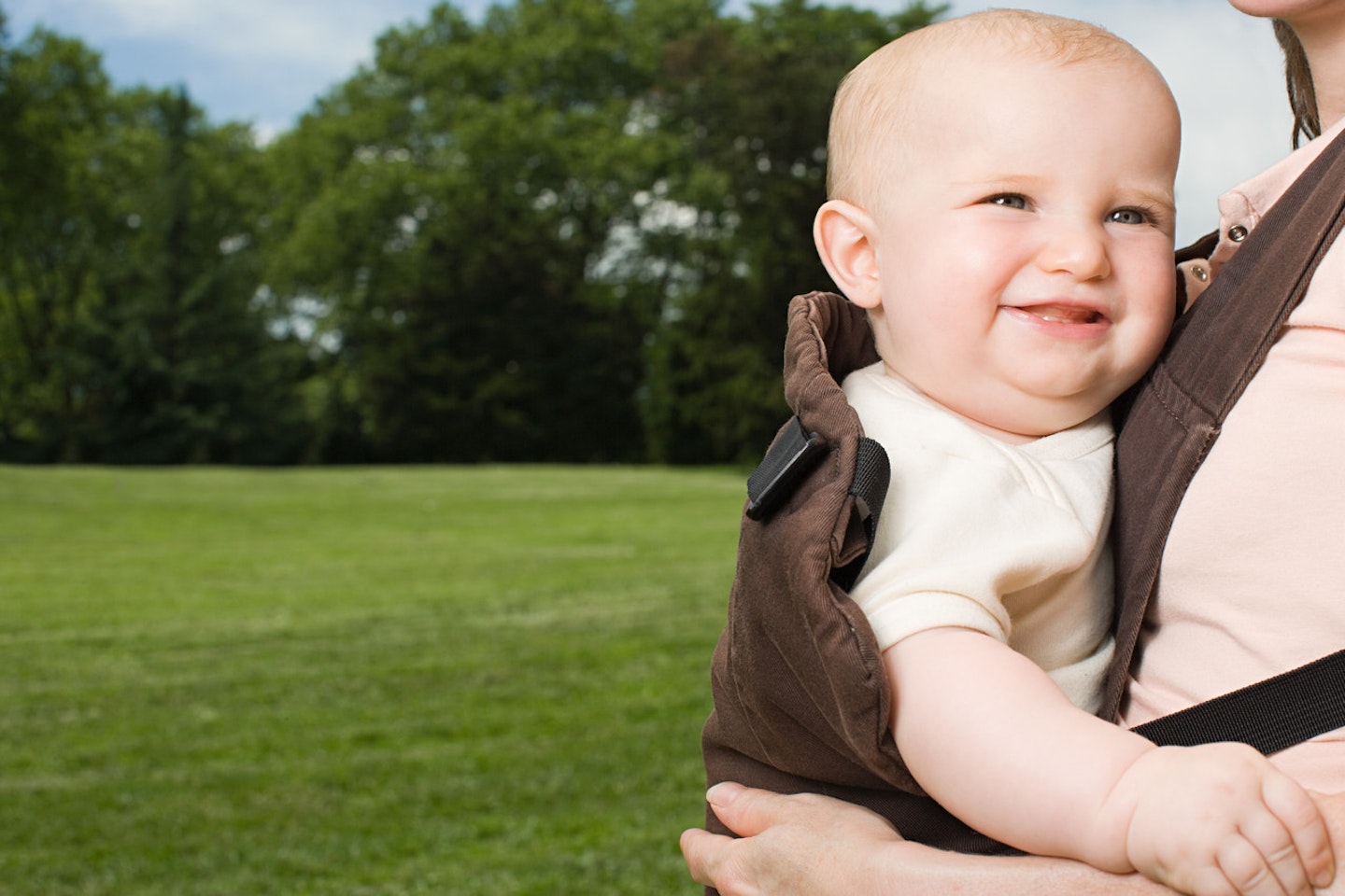 Slings And Baby Carriers: The Dos And Don’t