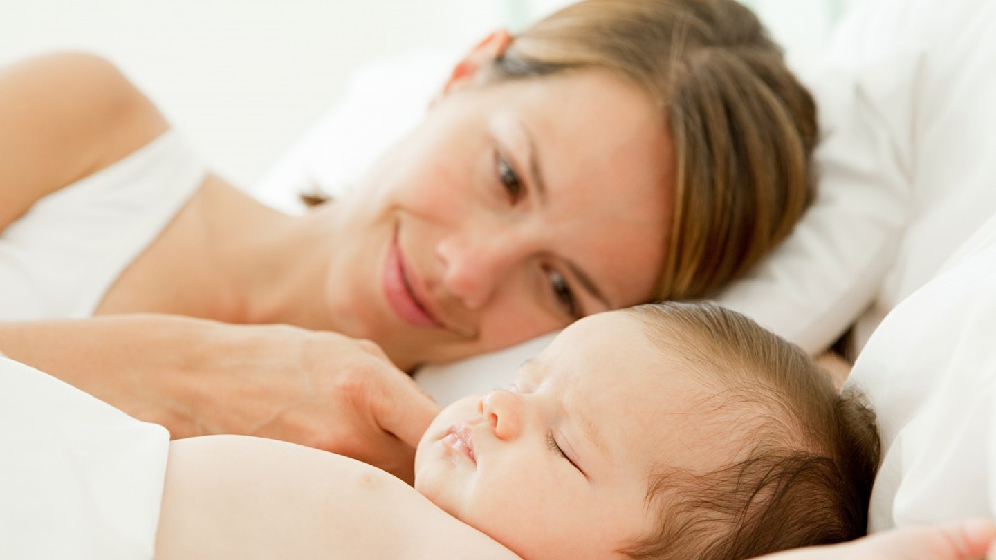 5 Things To Do While Your Baby Is Asleep (And What Not To Do)
