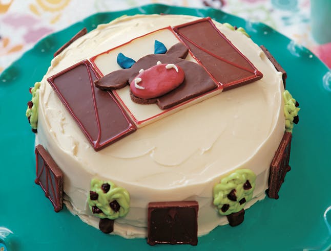 3D Ferdinand Cake | Baked by Nataleen