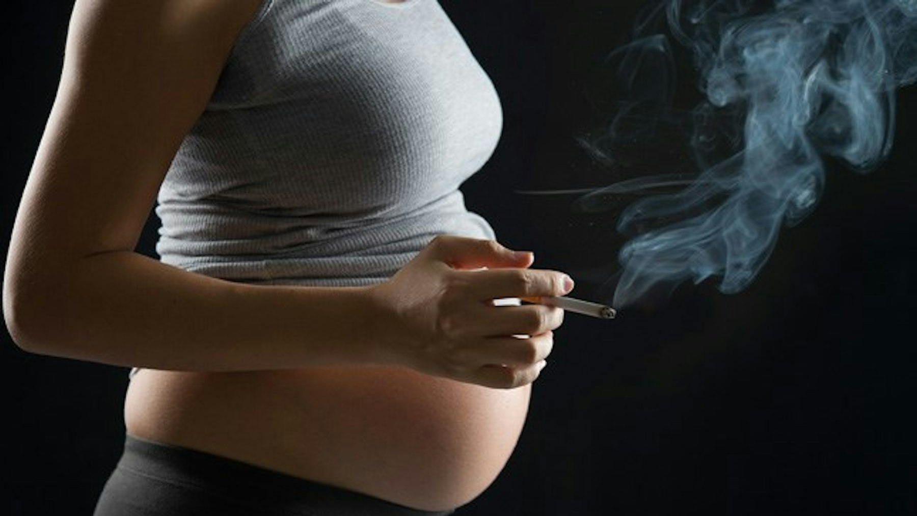 Курение и грудное вскармливание. Влияние вредных привычек на беременных.
