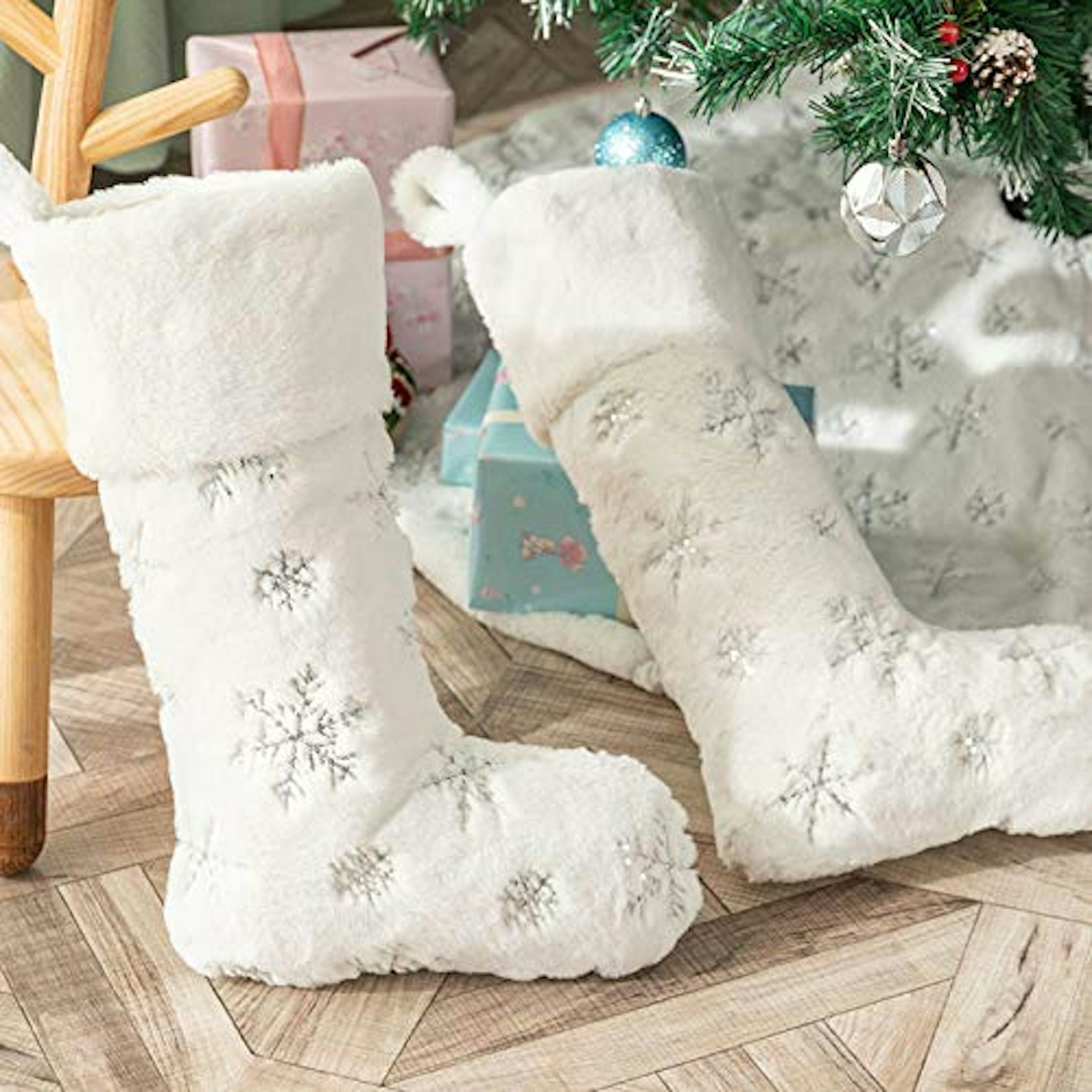 Deggodech Traditional Christmas Stockings