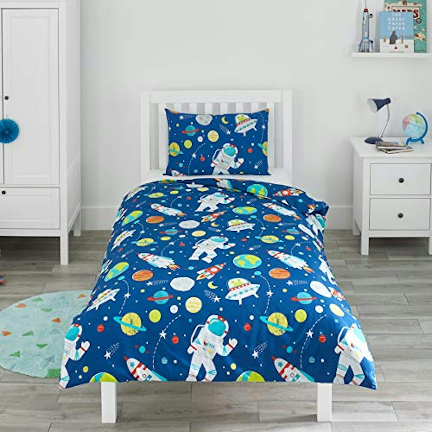 Bloomsbury Mill - Fun Outer Space Kids Bedding Set