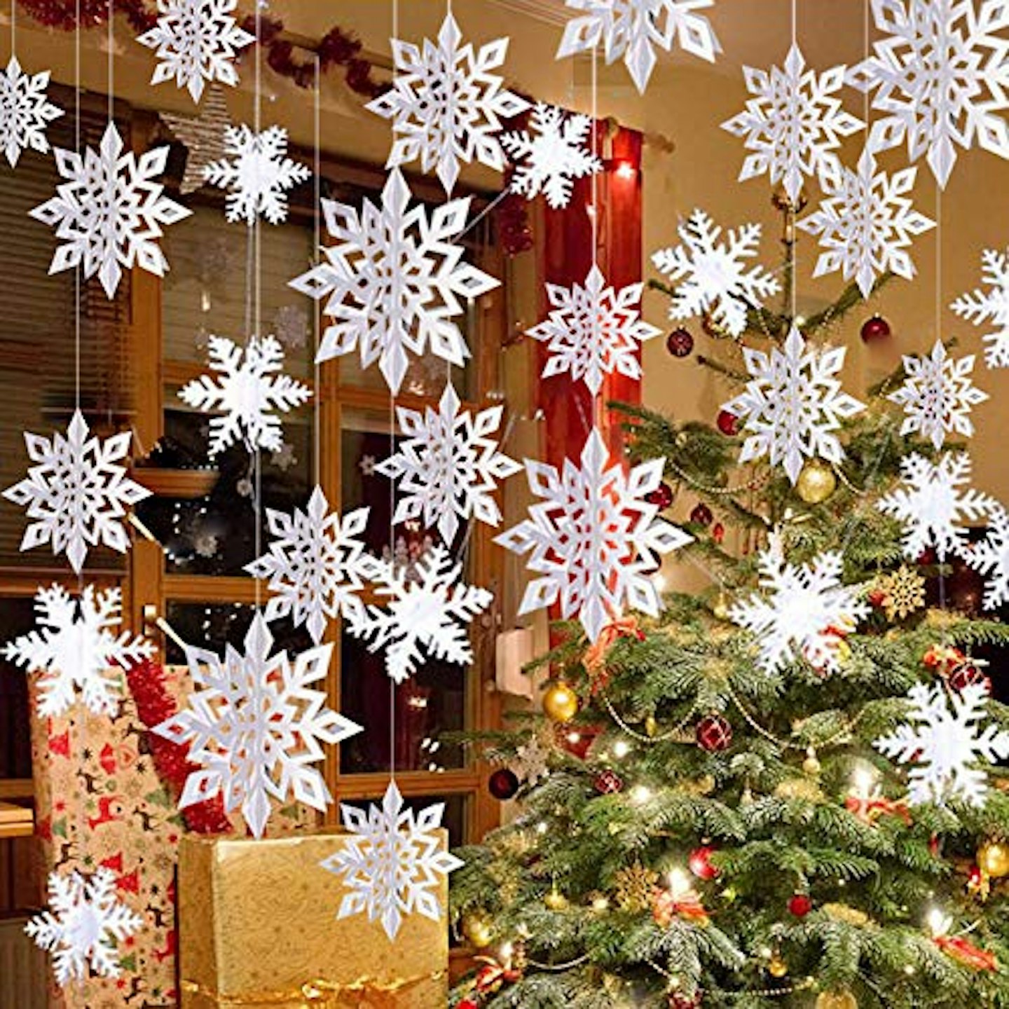 Winter Christmas Hanging Snowflake Decorations