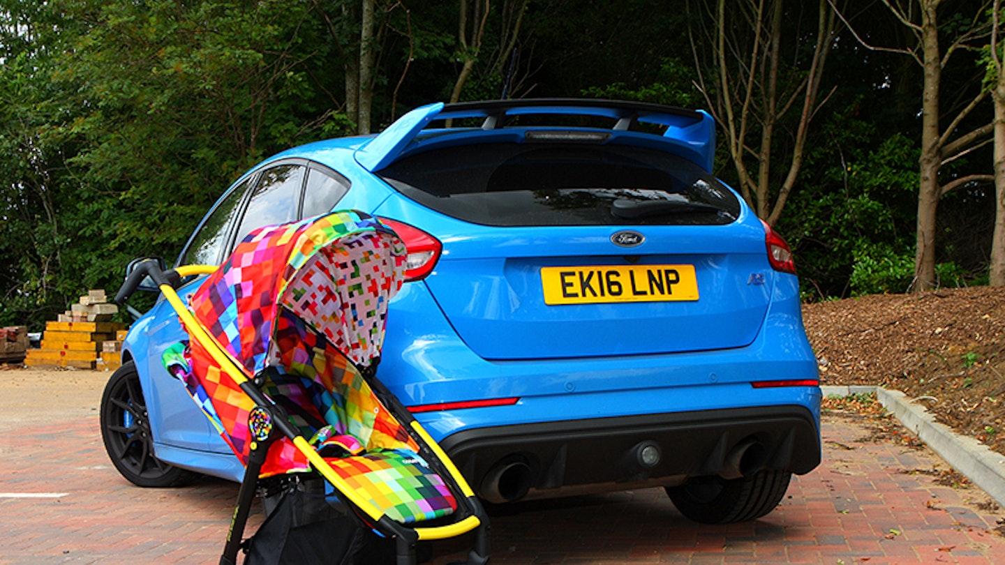 Ford Focus RS: Is it really a family car? 