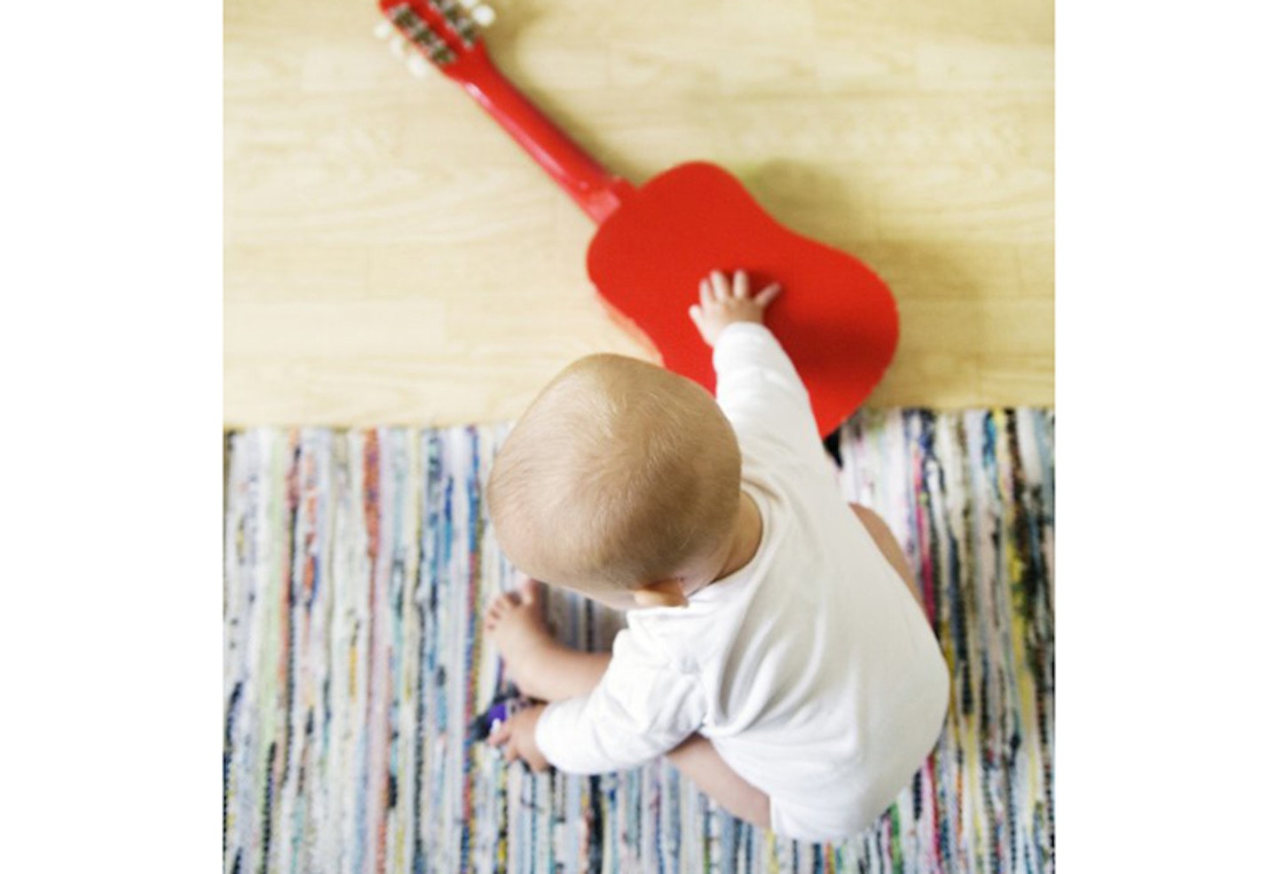 8 Of The Best Names To Choose If You Want Your Baby To Be… A Rock Star