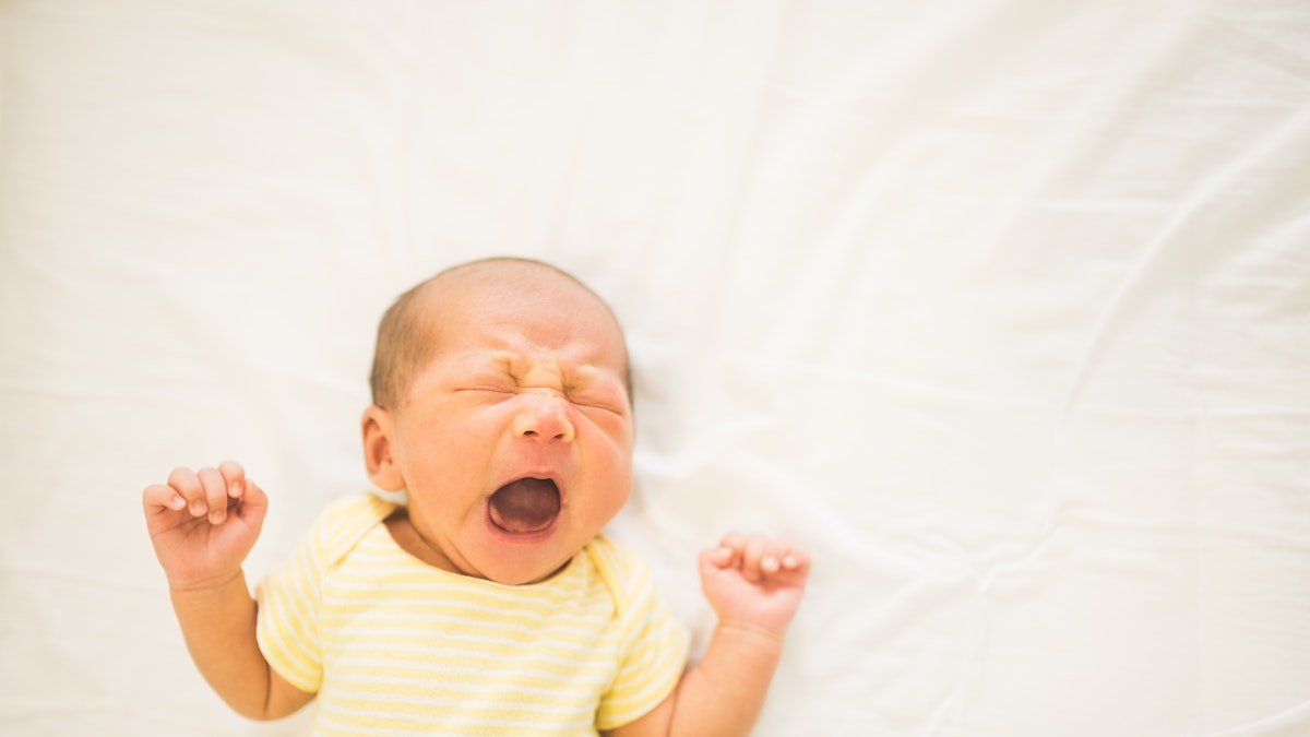 2 week old baby: Feeding, sleeping and development explained