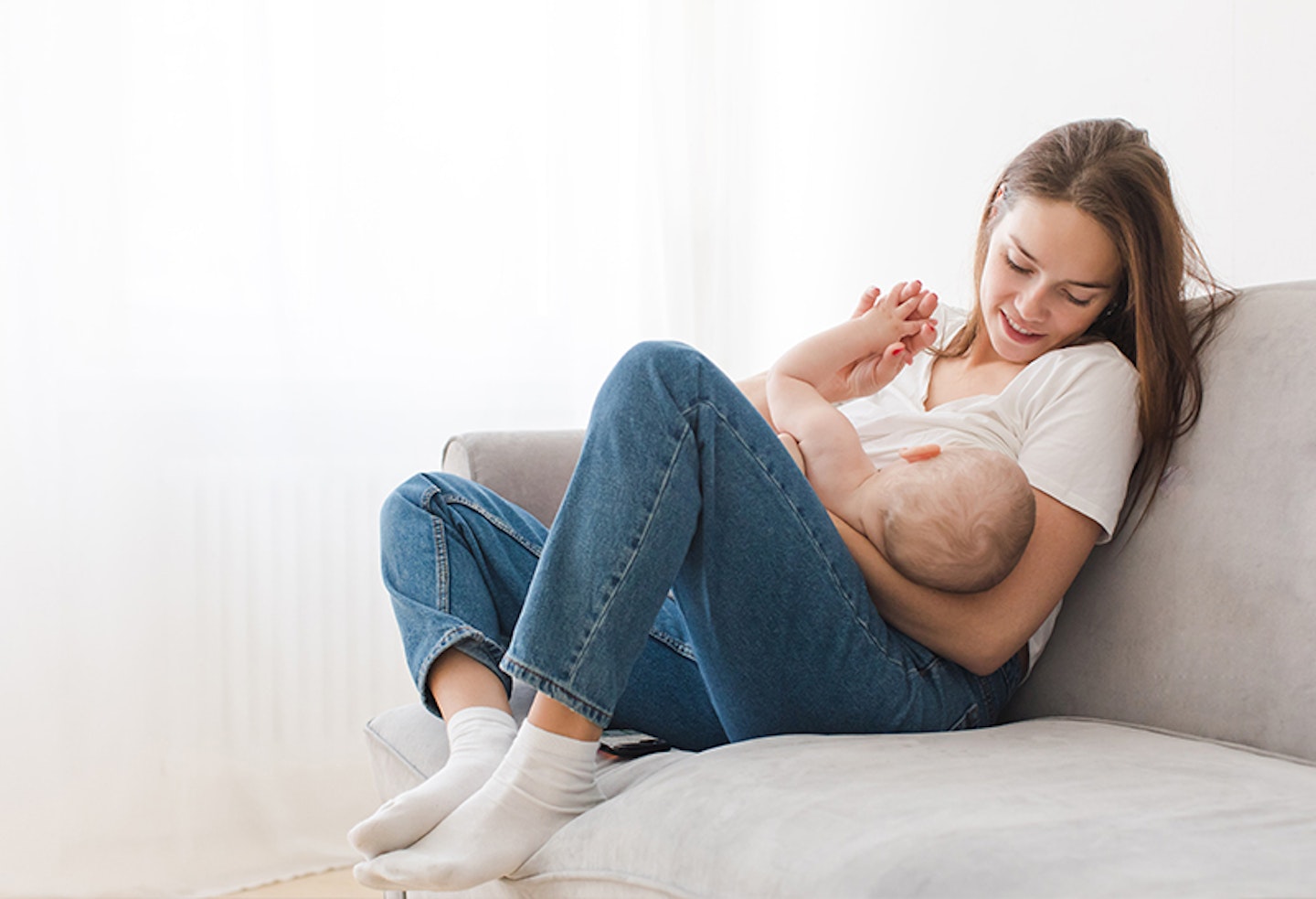 Breastfeeding-Essentials-for-the-New-Mom - Dash of Darling