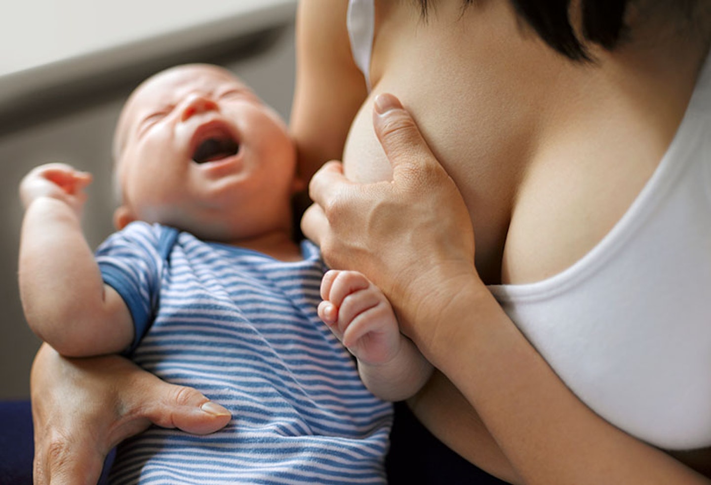 How to deal with breastfeeding pain