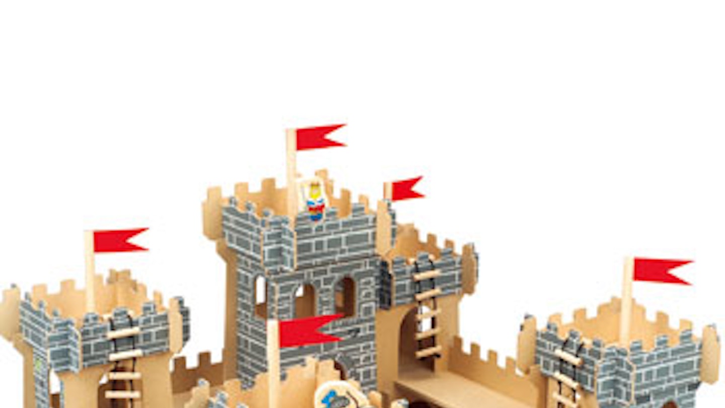 Kiddicare Buzzing Brains Wooden Castle review