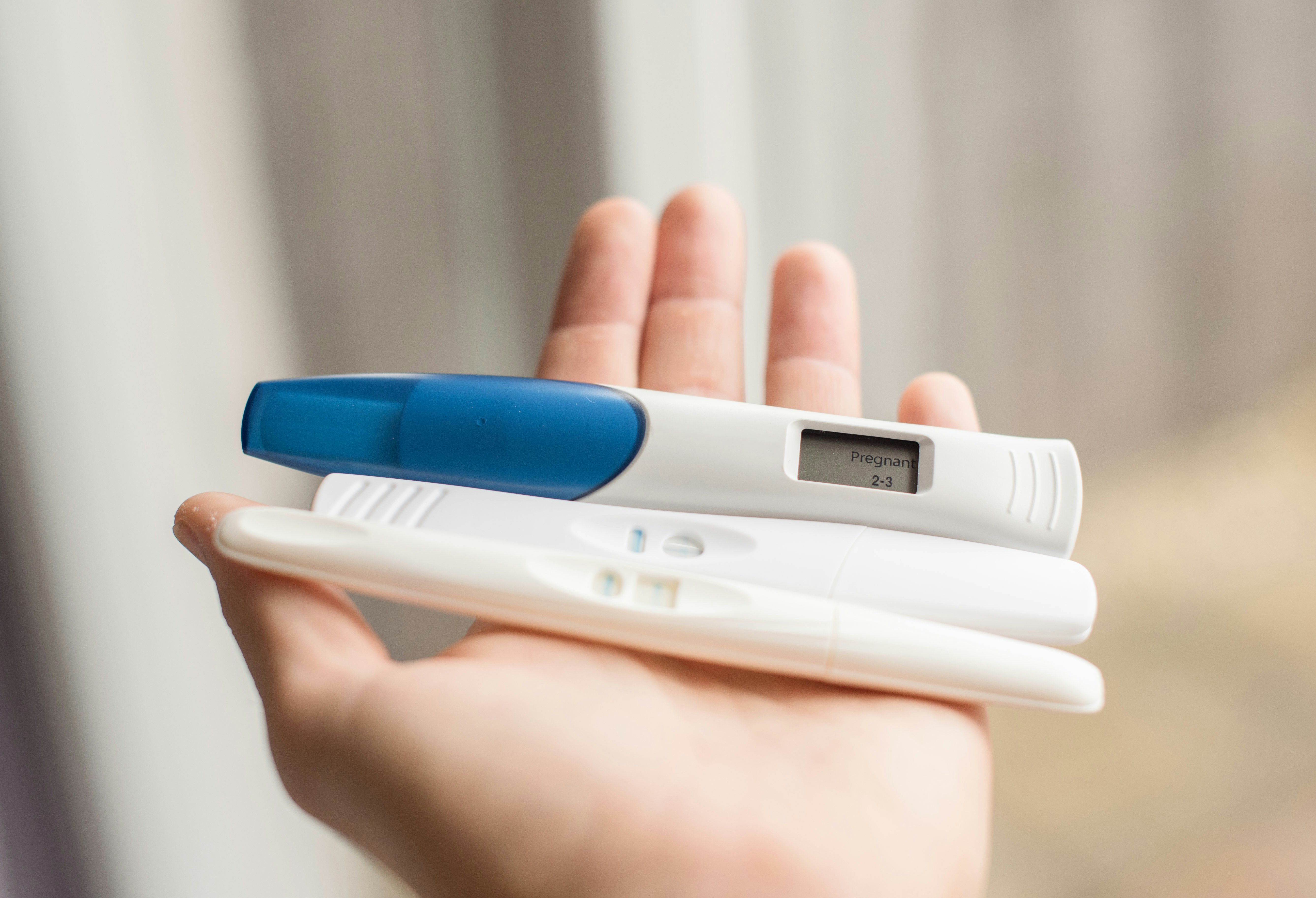 Pros and Cons of Early Pregnancy Tests