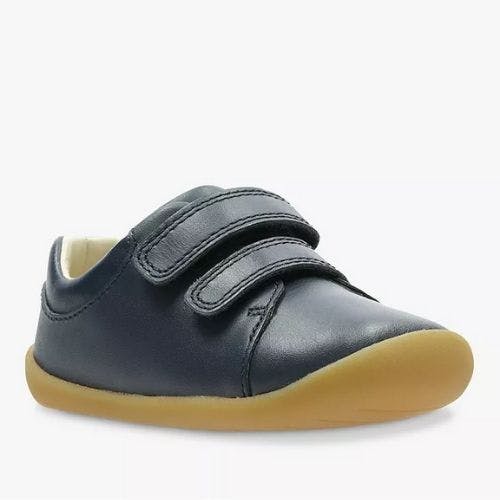 Pre walking hotsell shoes clarks