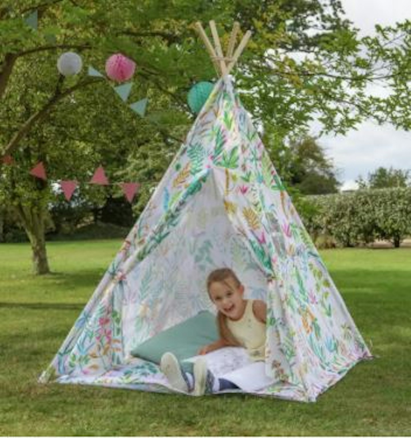 Party Animals Tepee Play Tent