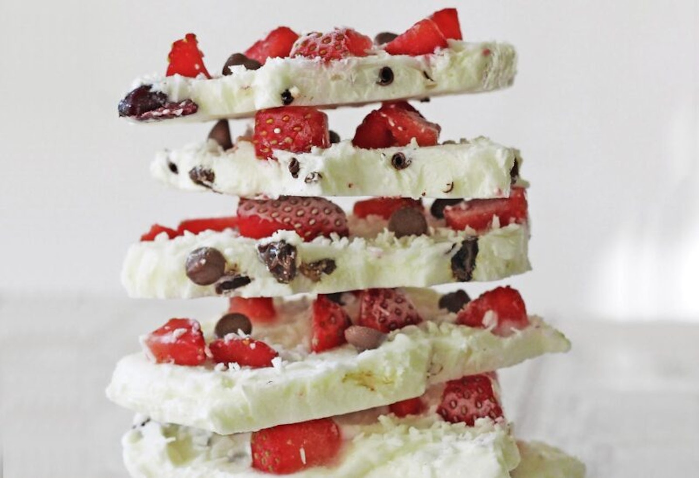 Frozen yogurt bark