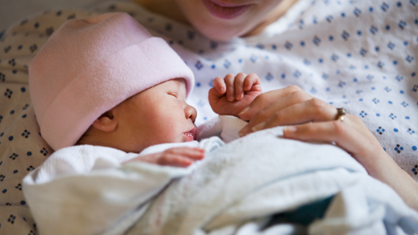 15 ways to limit visitors after you’ve just had a baby