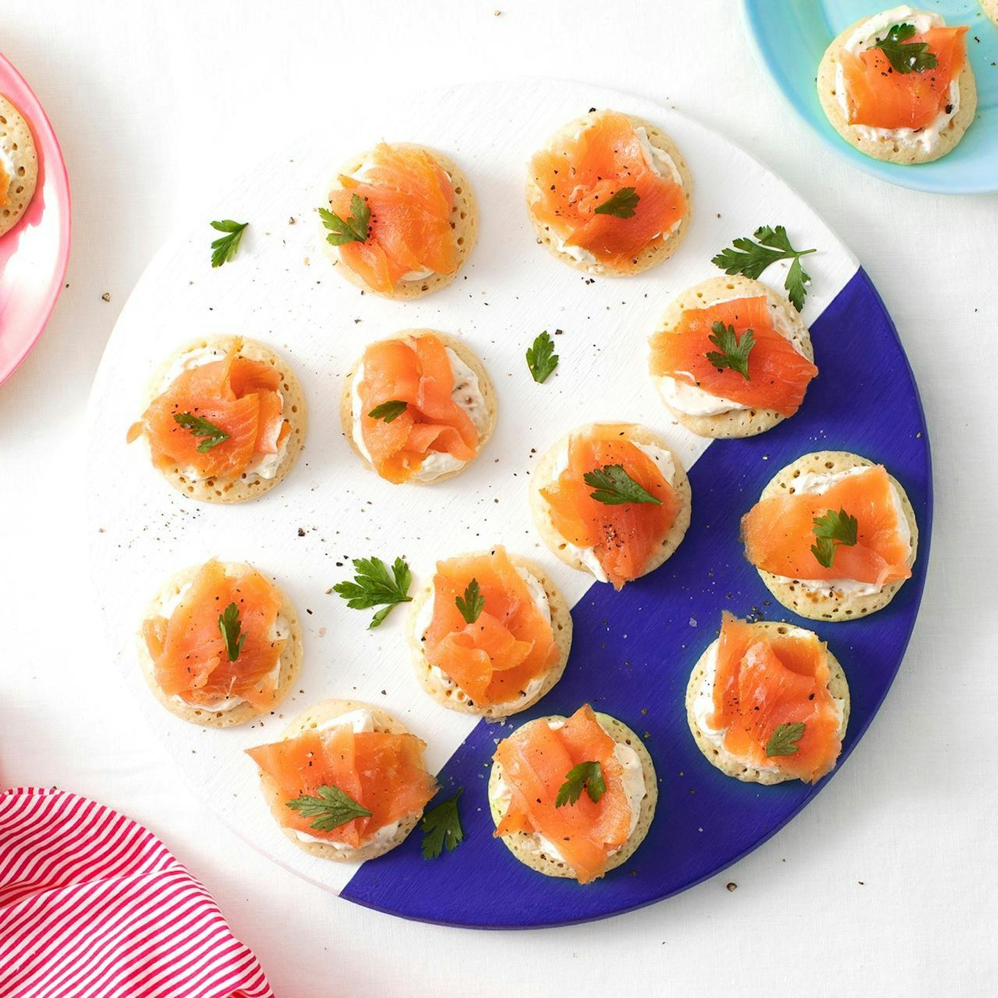 Mu0026amp;S Scottish 20 Mini Smoked Salmon Blinis