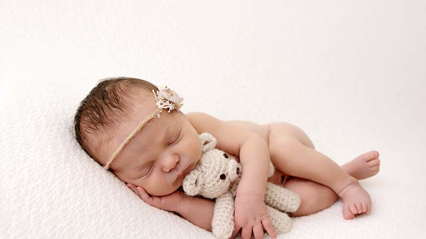 Newborn photo sessions - are they worth it?