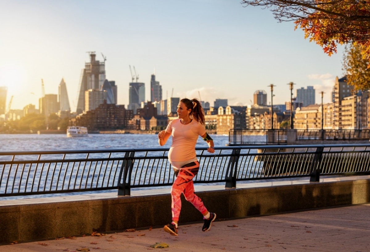 Round ligament pain in pregnancy What is it and how do I treat it?