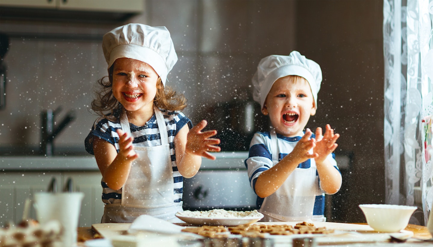 children baking together