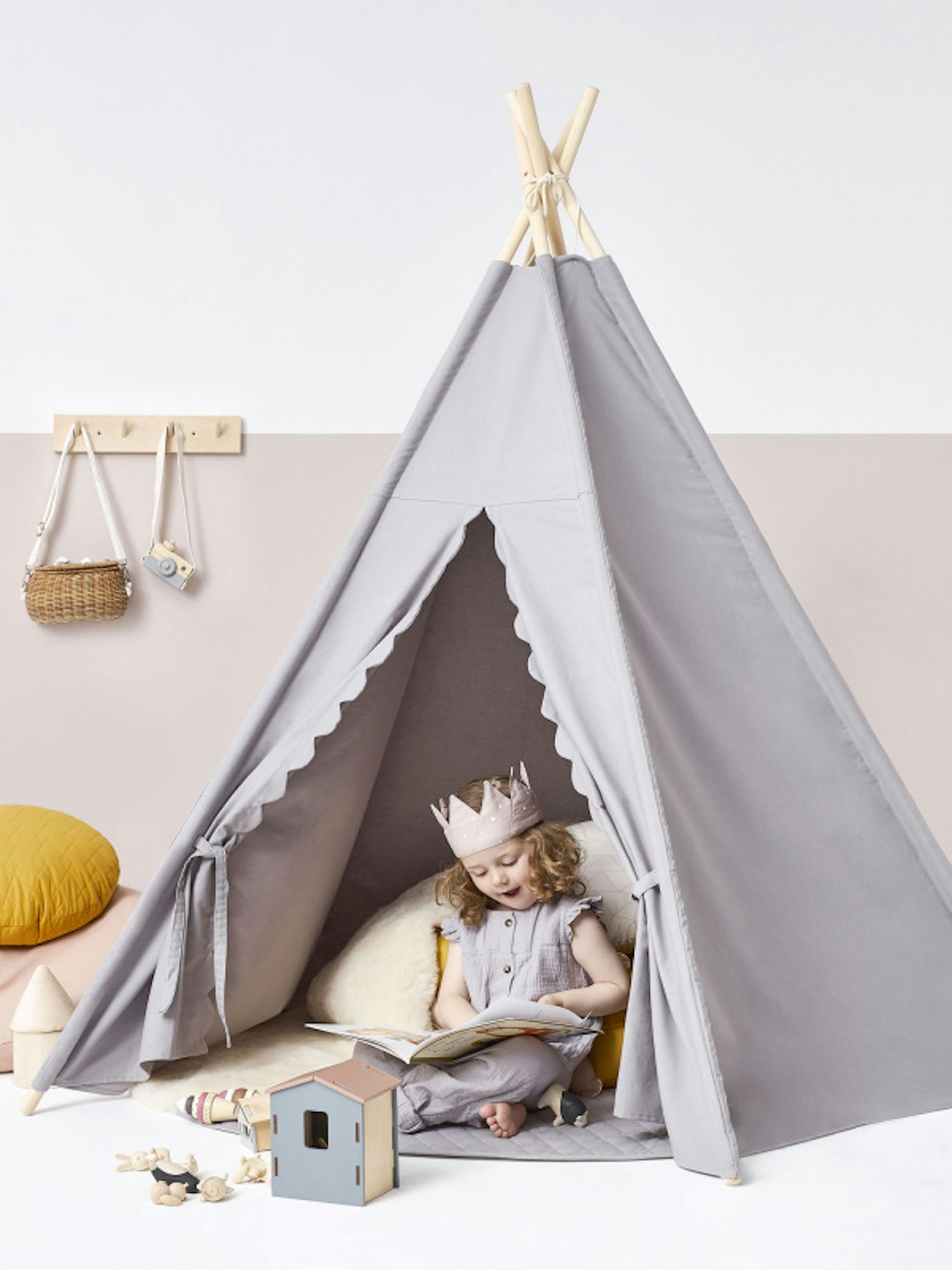 The Little Green Sheep Teepee