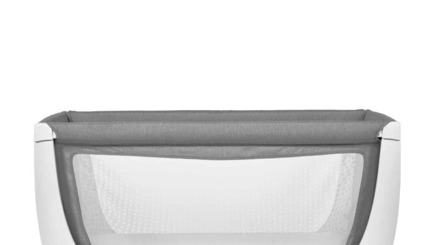 Shnuggle air cot sales