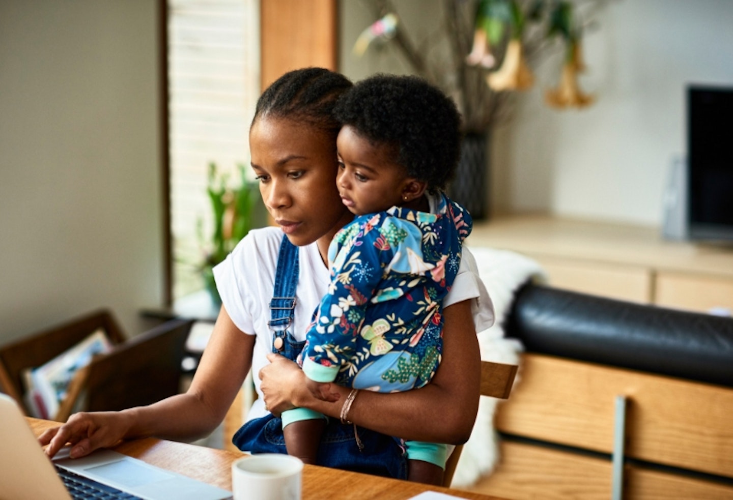 The Juggle is Real: Motherhood Maternity® Kicks Off Social Movement  Virtually Connecting Moms to Be