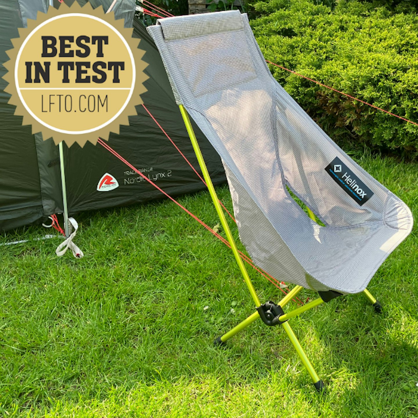 Helinox Chair Zero High Back setup with award logo overlay