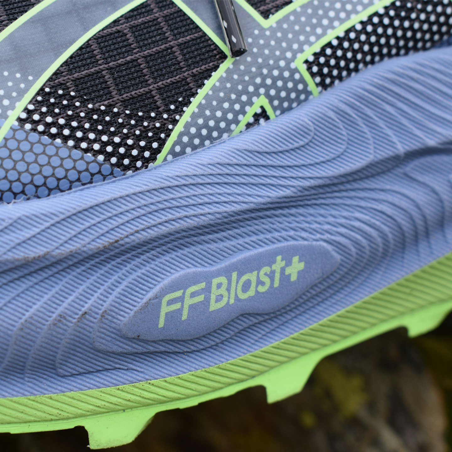FF Blast foam midsole of Asics Trabuco Max 3 trail running shoes square cropped