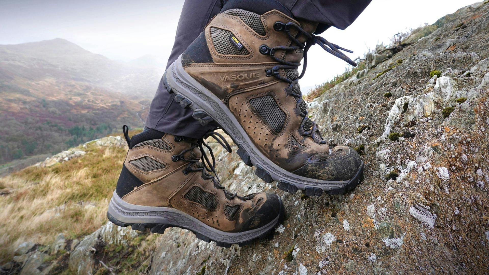 Best 3-season Walking Boots Reviewed (2023) | Live For The Outdoors