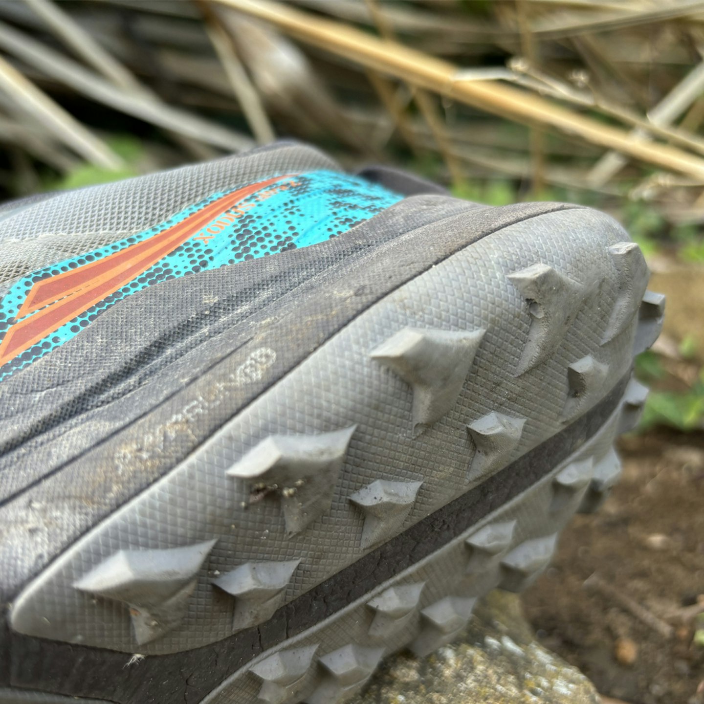 heel and lugs on Saucony Xodus ultra trail running shoes
