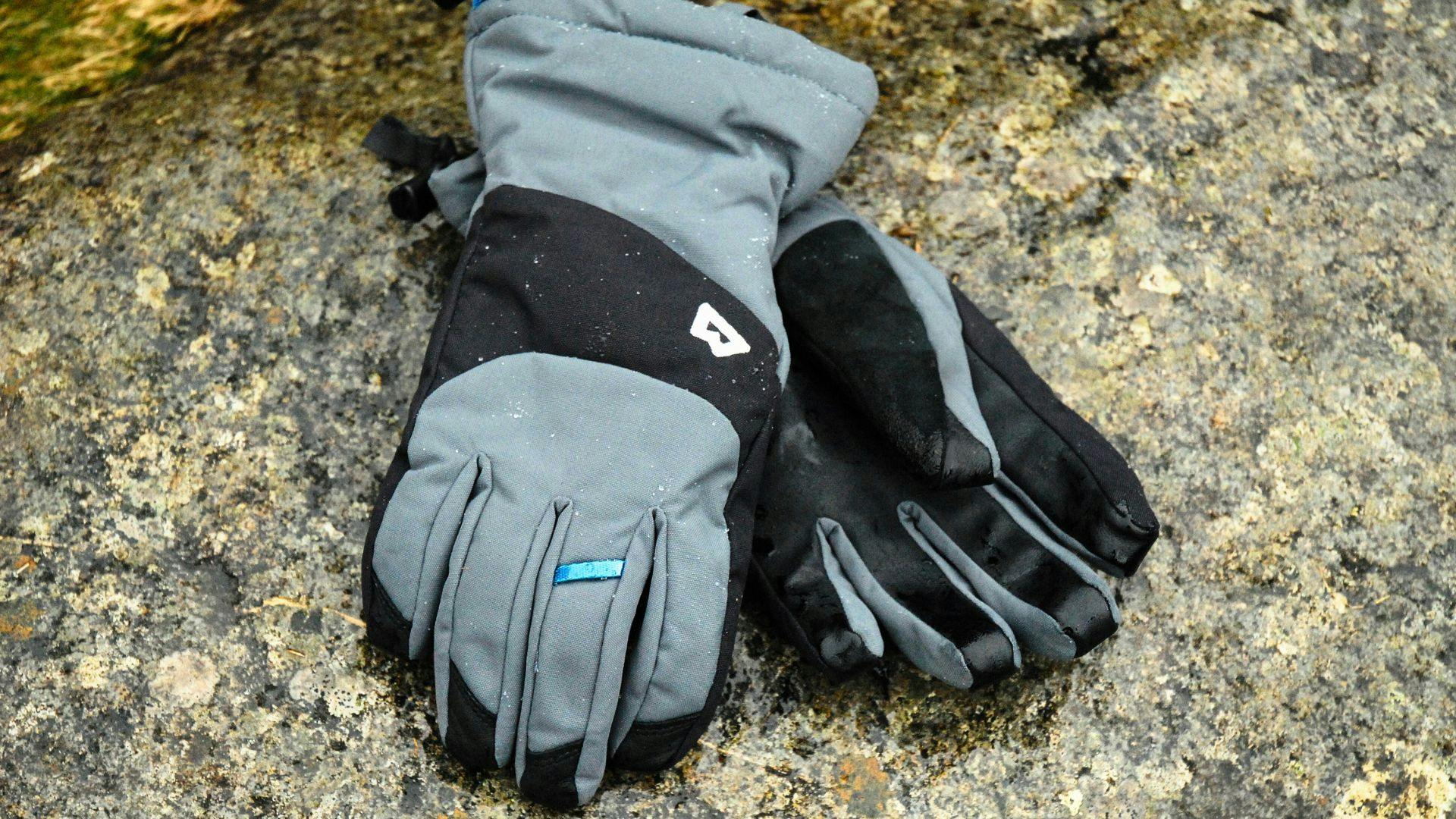 Womens waterproof on sale walking gloves