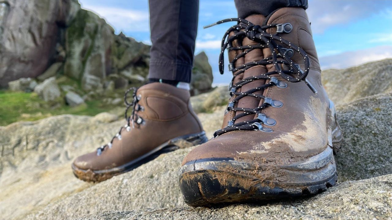 Hiking boots for muddy on sale terrain