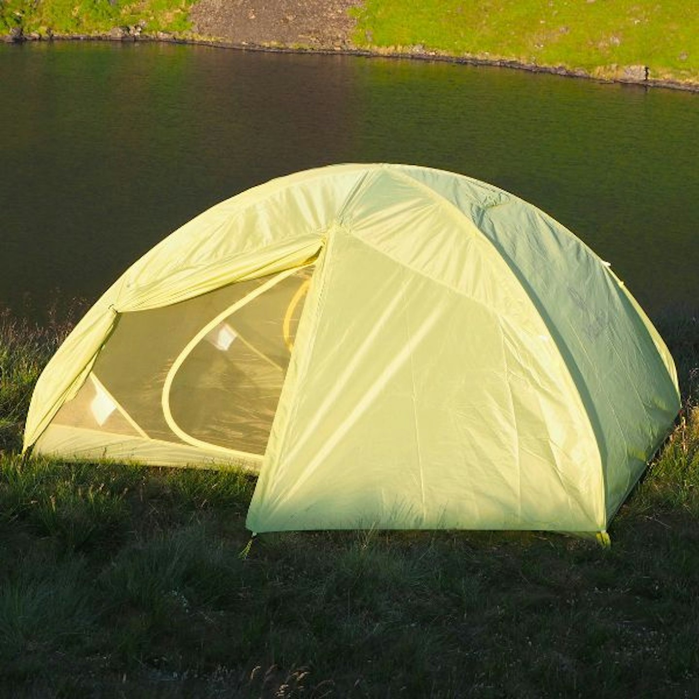 Marmot Tungsten UL 3P pitched by a lake