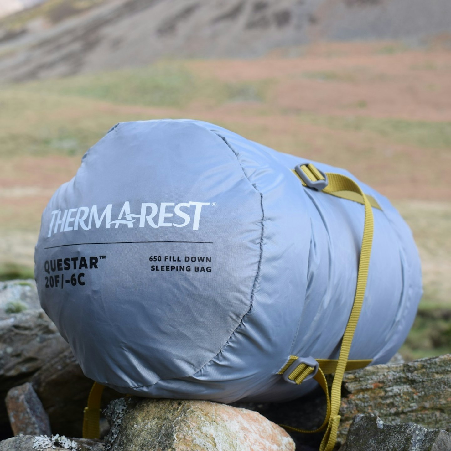 Therm-a-Rest Questar 20F/-6C Down Sleeping Bag in stuff sack
